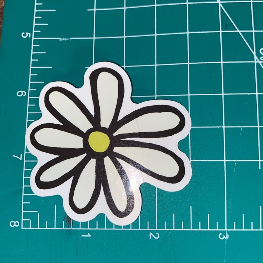 π20/$12π Daisy Flower Sticker - Picture 2 of 3